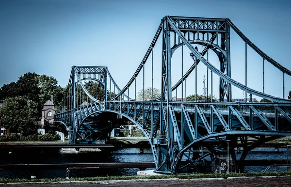 Kaiser Wilhelm Brücke Wilhelmshaven Bei Bewölktem Himmel — Stockfoto