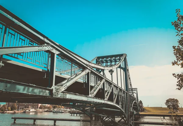 Pont Kaiser Wilhelm Wilhelmshaven Allemagne Avec Ciel Nuageux — Photo