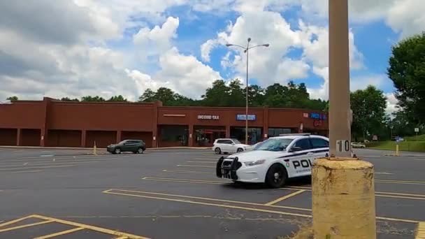 Utsikt Över Parkerad Gwinnett County Polisbil Slow Motion — Stockvideo