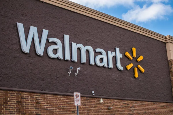 Gwinnett County Usa View Walmart Sign Logo Brick Wall — Stock Photo, Image