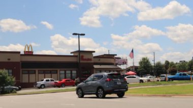 7.13.20 Augusta Ga Chickfila yan görüntüsü