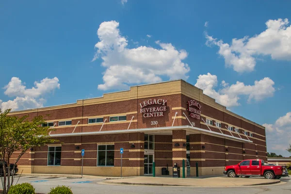 Loganville Usa Edificio Legacy Beverage Center Coches — Foto de Stock