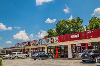 Snellville, Ga / USA - 07: 20: Kentsel etnik restoran sahnesi