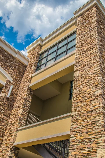 Snellville Usa Escalera Piedra Cielo Azul Con Fondo Nubes — Foto de Stock