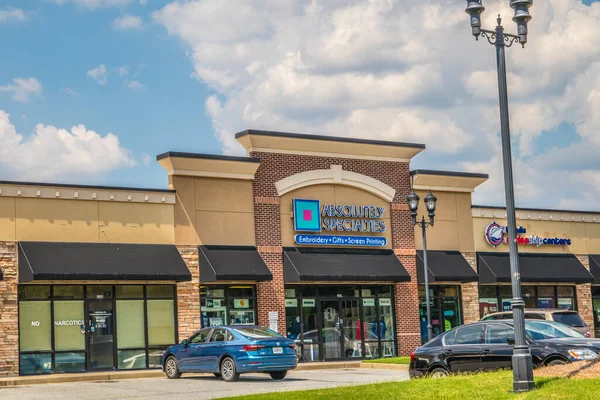 Snellville Usa Vista Una Plaza Con Cielo Azul Fondo Nubes — Foto de Stock