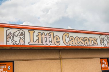 Doraville, Ga / USA - 07 06: 20: Urban Little Caesars Pizza lokasyon işareti