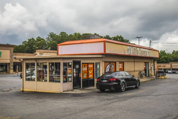 Dunwoody Usa Urban Little Caesars Pizza Location — Stock Photo, Image