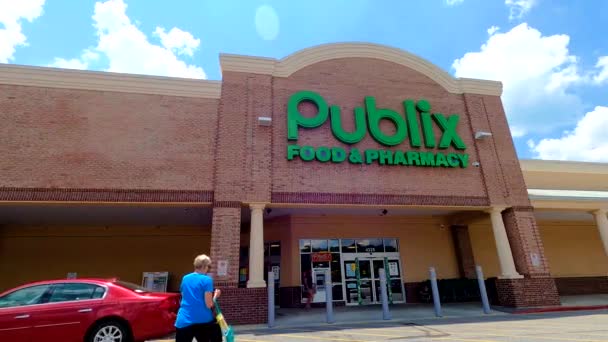 Loganville Lady Não Tem Uma Máscara Facial Entrar Publix — Vídeo de Stock