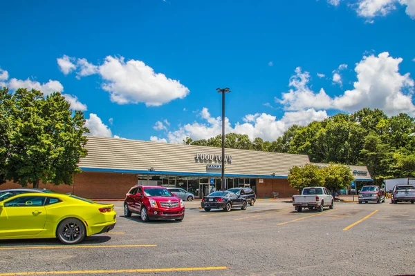 Decatur Usa Vista Del Estacionamiento Food Town Con Coches — Foto de Stock