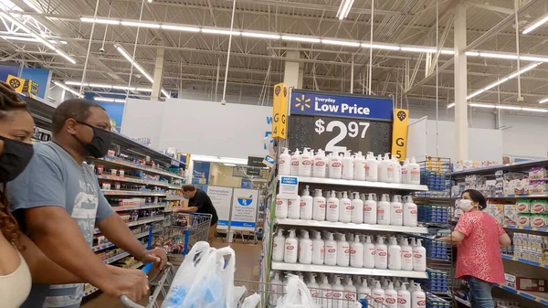 Centerville Usa Customers Wear Face Masks Walmart Covid Pandemic — Stock Photo, Image