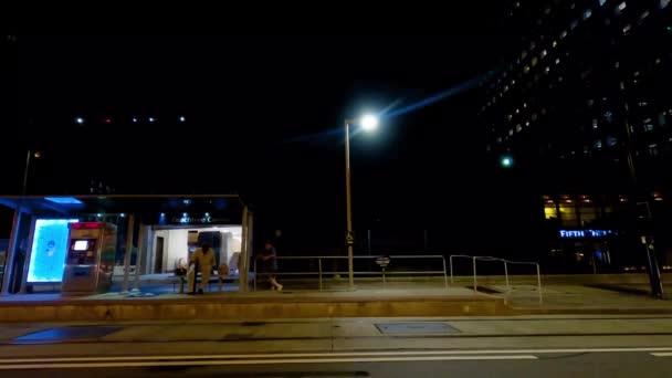 Downtown Atlanta Leute Einer Bushaltestelle Spät Der Nacht Downtown — Stockvideo