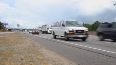 Atlanta 'da otoyolda 7.29.20 trafik var.
