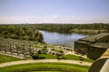 Augusta, Ga / USA - 10: 20: Yüksek mesafeden J. Strom Thurmond Barajı 'nın görüntüsü 