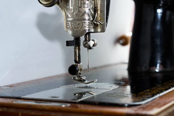 Старые Швейные Машины Закрыть Детали — стоковое фото