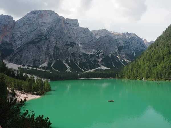 Krajina Pohled Jezero Braies Vysoké Cesty — Stock fotografie