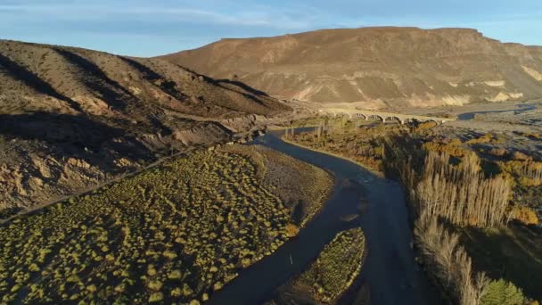 Letecká Drone Scéně Barrancas Řeky Západ Slunce Zlaté Hodiny Řeka — Stock video