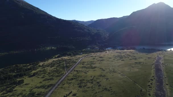 Dron Aéreo Escena Montañas Cerro Los Ángeles Lago Huechulafquen Neuquén — Vídeo de stock