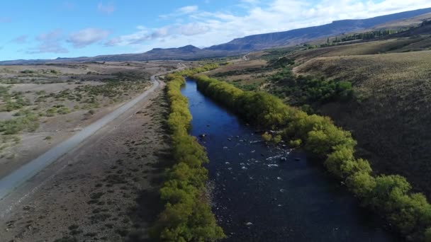 Drone Антена Сцени Pulmari Річка Порід Степу Гір Жовті Дерева — стокове відео