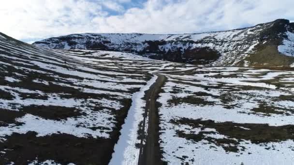 Escena Aérea Del Volcán Batea Mahuida Villa Pehuenia Neuquén Patagonia — Vídeos de Stock