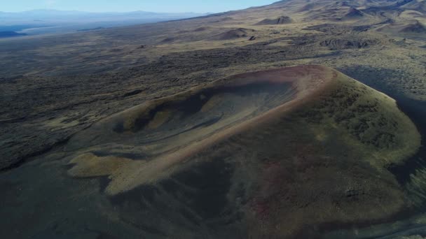 Luchtfoto Drone Scène Van Payunia National Park Malargue Mendoza Pampas — Stockvideo