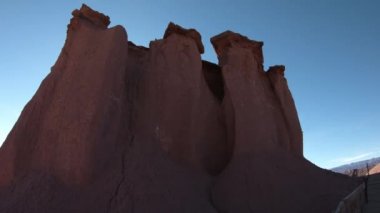 Rüzgar erozyonu kayalık yapılar Talampaya Milli Parkı'nda detayını. Kaydırma gösteren ayrıntılı jeolojik oluşumu. Dünyanın doğal miras. Rioja sağlayamadığından, Arjantin