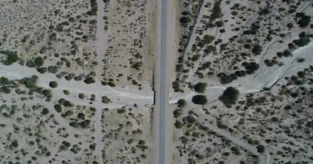 Drohnen Szene Aus Der Luft Einer Trockenen Wüstenlandschaft Fliegen Über — Stockvideo