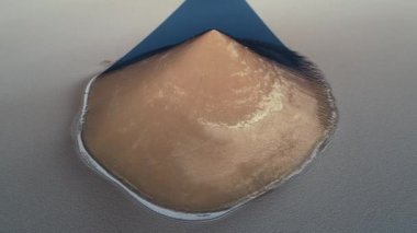 Beyaz salar kahverengi doğal piramit genel görünümü Senital havadan sahne. Arizaro salar, Arita konisi, Salta, Arjantin