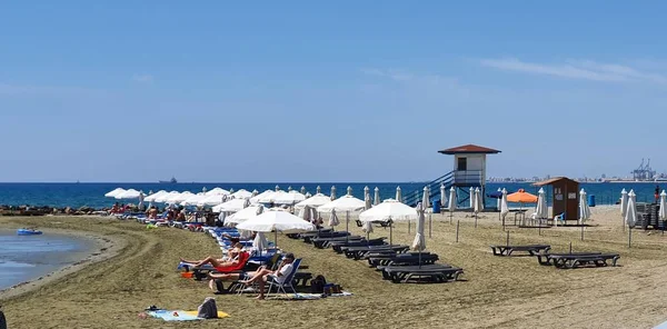 Larnaka 'daki ünlü Oroklini Sahili