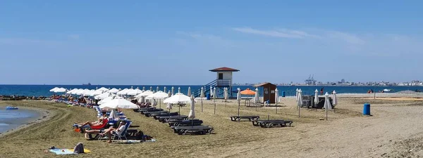 Larnaka 'daki ünlü Oroklini Sahili