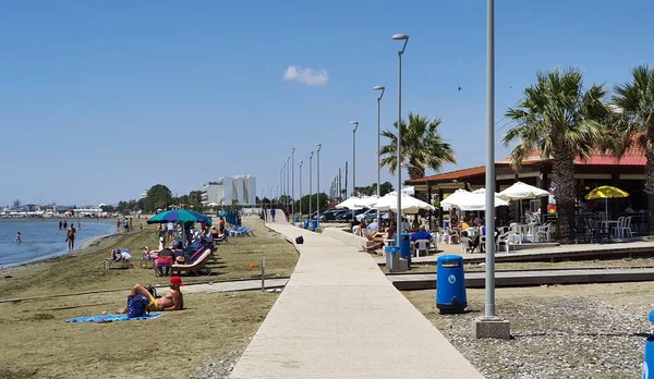 Larnaka 'daki ünlü Oroklini Sahili