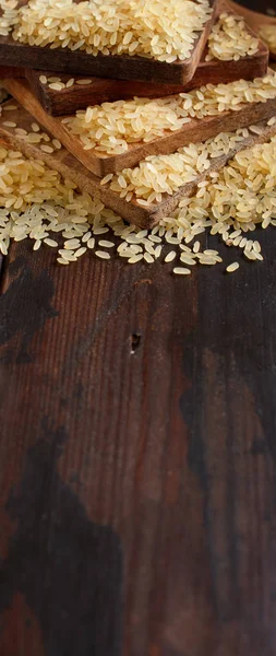 Ρύζι Μπασμάτι Ένα Ξύλινο Τραπέζι Κοντινό Πλάνο — Φωτογραφία Αρχείου