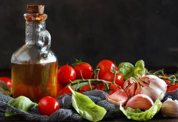 Ingredients Italian Tomato Sauce Cherry Tomatoes Garlic Basil Olive Oil — Stock Photo, Image