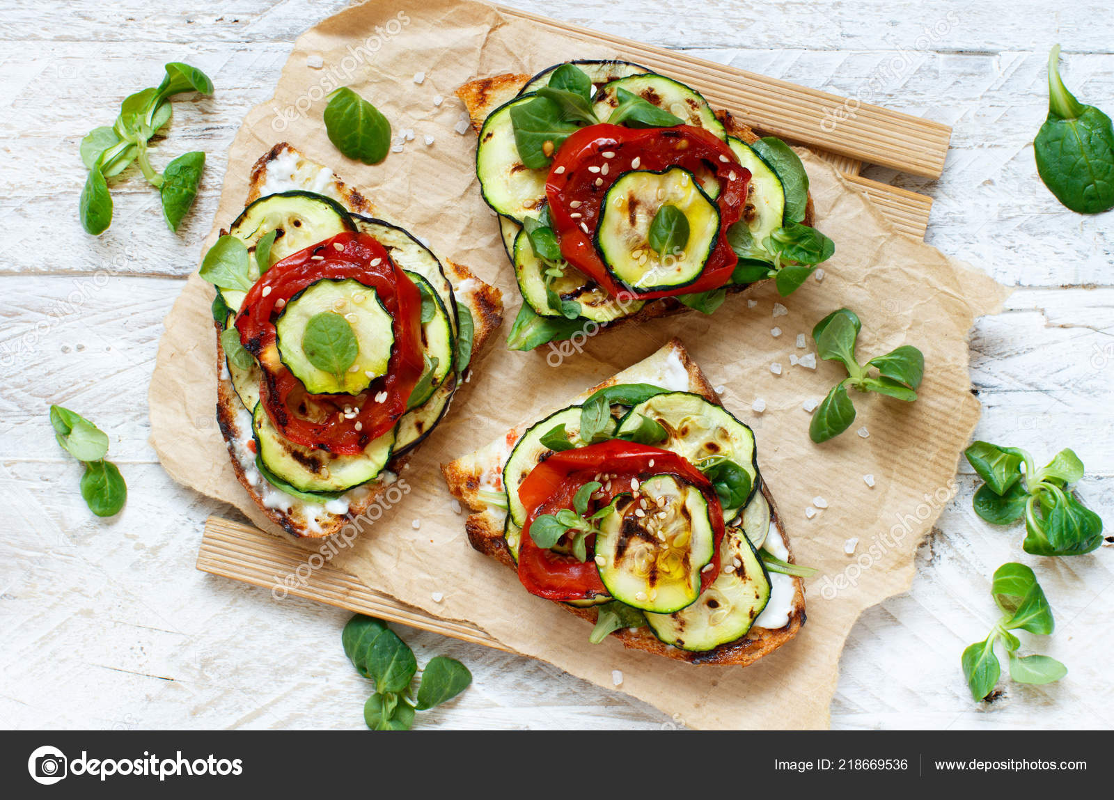 Sandwich de calabacin y queso tierno