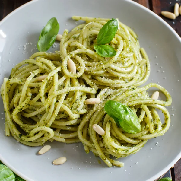 Spaghetti Pasta Pesto Sauce Basil Pine Nuts Parmesan Close — Stock Photo, Image