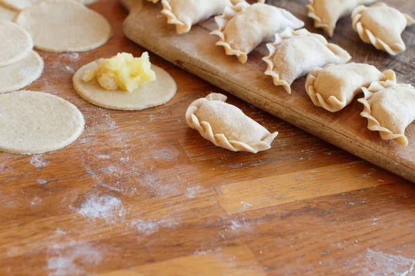 Beredning Niki Ravioli Dumplings Med Potatismos Närbild — Stockfoto