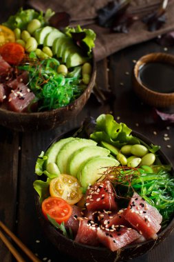 Hawaiian tuna poke kase