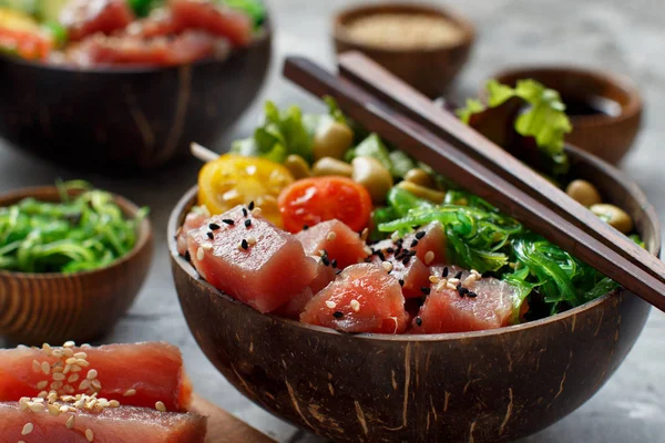 Hawaiian tonijn poke kom — Stockfoto