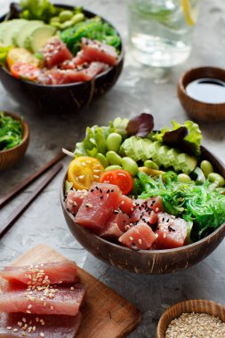 Hawaiian tuna poke kase