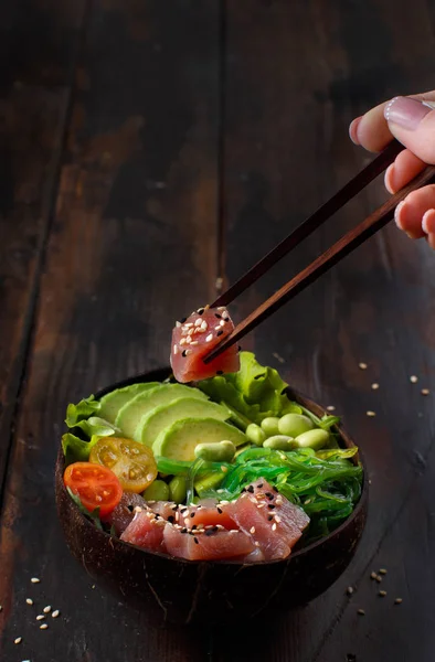 Hawaiian tonijn poke kom — Stockfoto