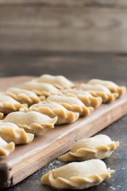 Çiğ et mantı, mantı, mantı