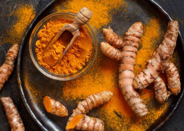 Zerdeçal tozu veya Curcuma 