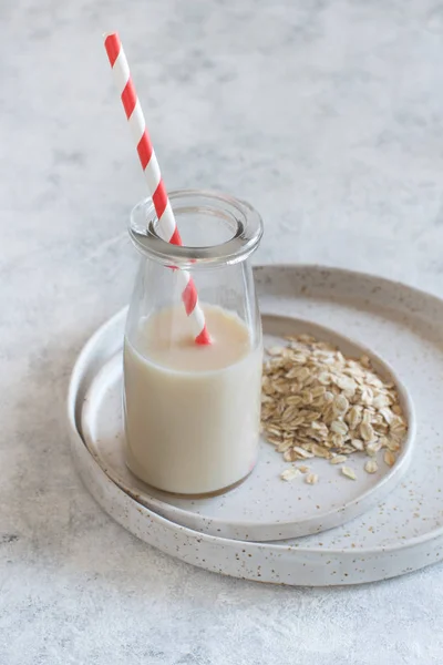 纯素燕麦牛奶, 非乳制品替代牛奶 — 图库照片