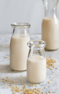 Vegan pirinç sütü, süt olmayan alternatif süt