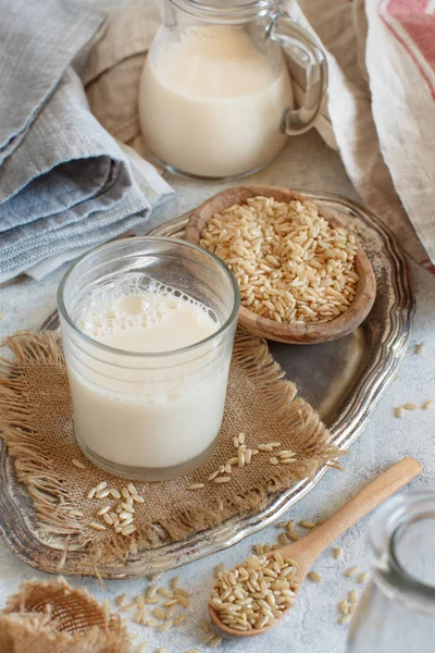 Γάλα ρυζιού Βίγκαν, μη γαλακτοκομικό εναλλακτικό γάλα — Φωτογραφία Αρχείου