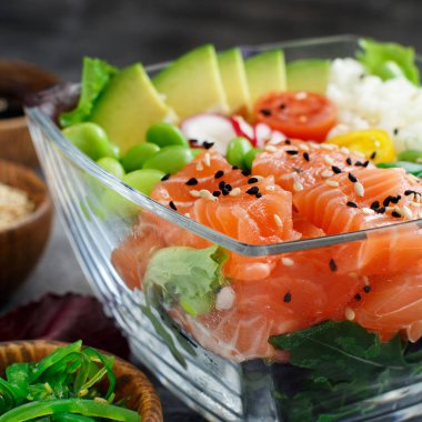 Hawaiian somon poke kase