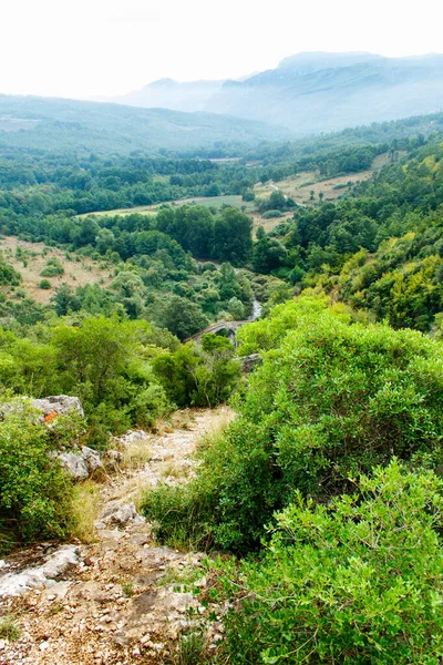 Středověký most v Kampánii, Itálie — Stock fotografie