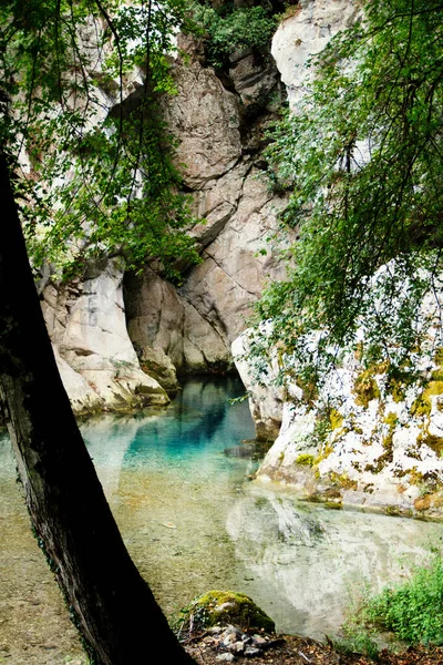 Resurgence of Sammaro River near Roscigno in Campania, italy — Stock Photo, Image