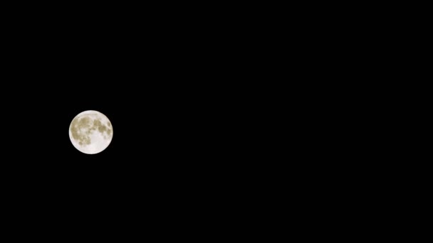 El lapso de tiempo. de luna llena. 4k, teleobjetivo . — Vídeo de stock