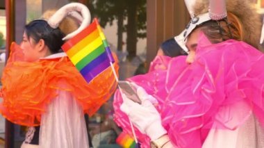 yazı işleri. Tayland, Pattaya. Şubat 9, 2009. gay geçit. LGBTT odaklı insanlar Rainbow Parade festivale katılmak