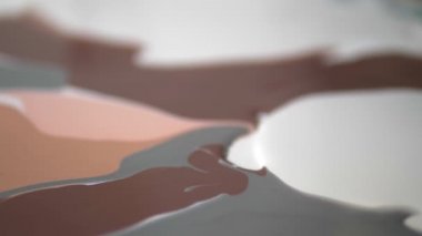 Sıvı akrilik atölyesi. Akışkan sanat. kadın elleri tuval üzerine akrilik boya döküyor. Yaratıcı çalışma